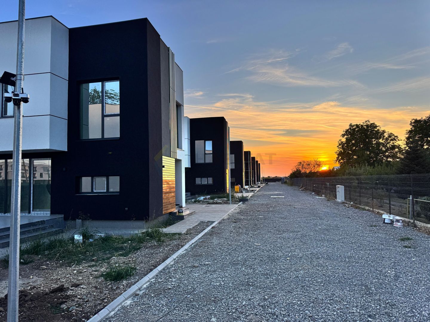 Super oferta de Halloween -  Vila Individuale de Lux în Tunari - Poză 7