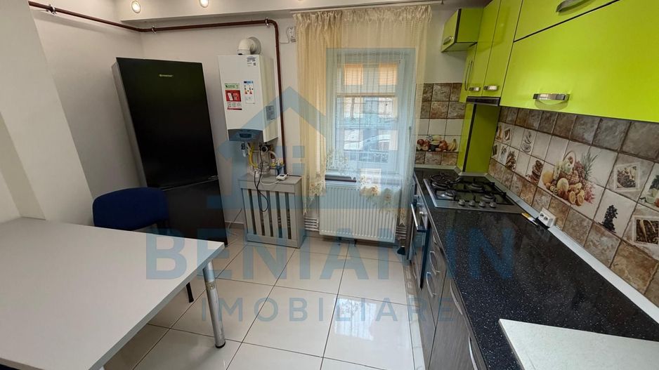 Apartament 2 camere parter Rovine cu centrala langa pizza Ibiza - Poză 4