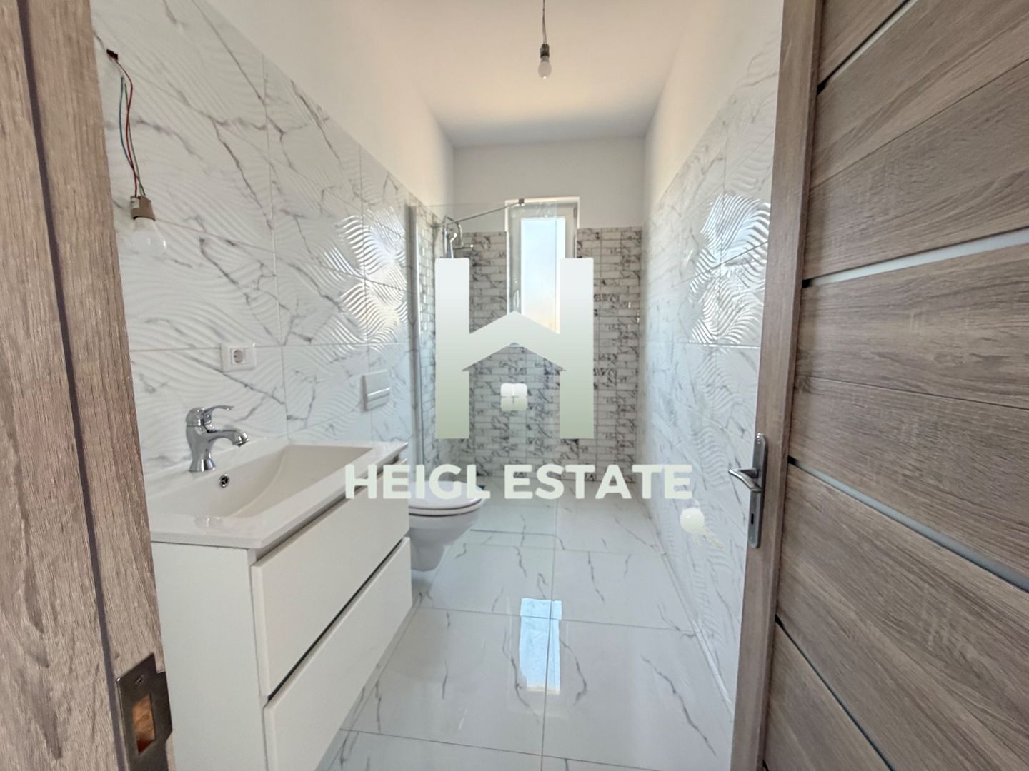 Duplex finalziat cu 4 camere si bucatarie inchisa in Giroc - Poză 10