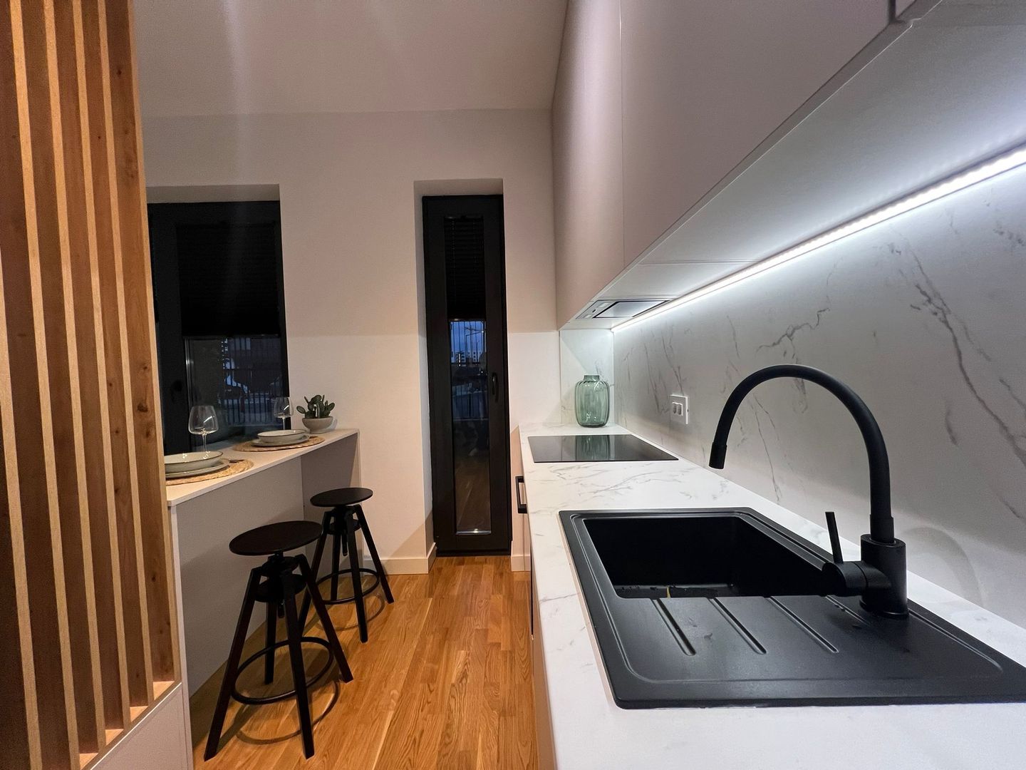 Prima inchiriere studio Avalon Estate Pipera - Poză 10