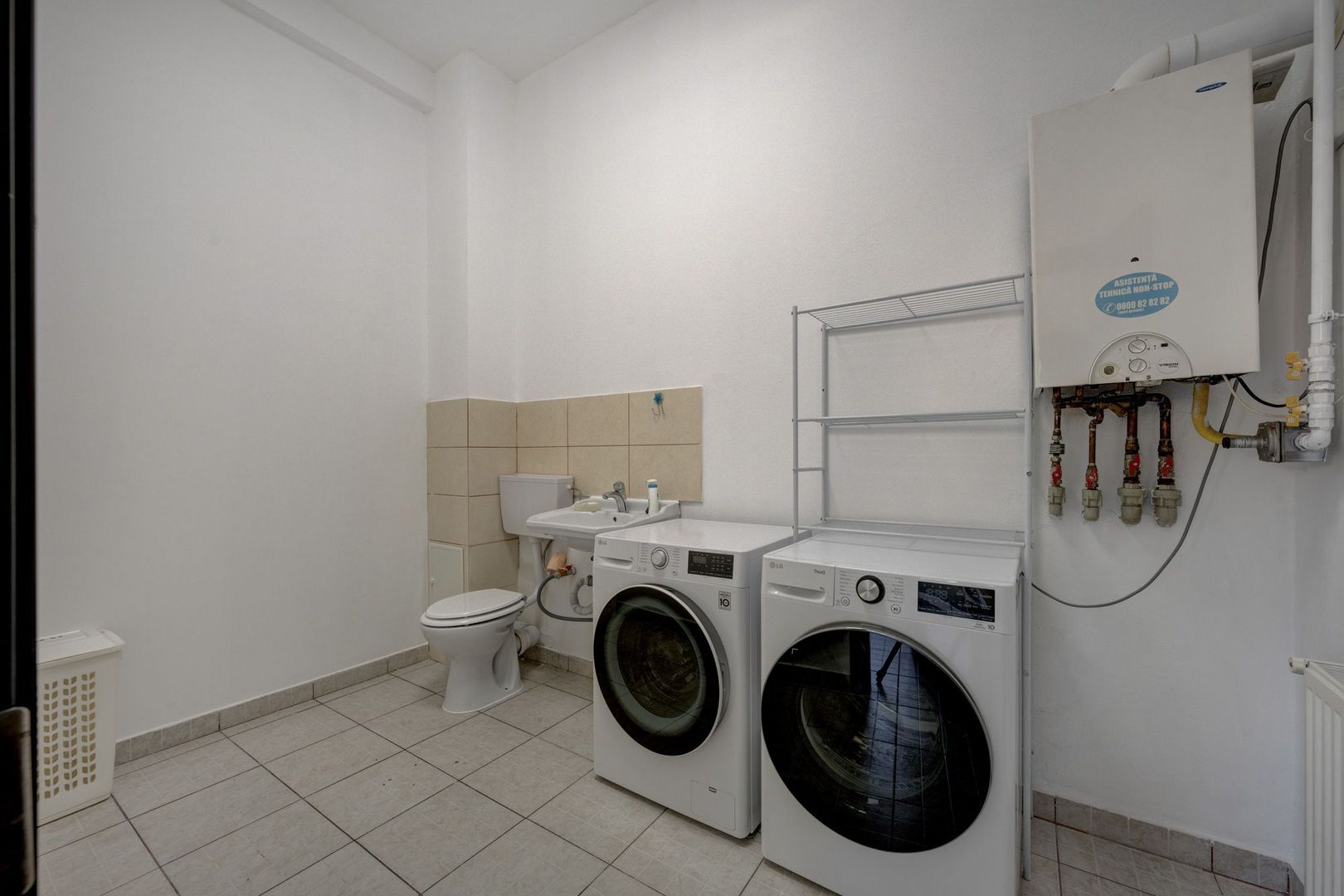 SI CASA SI AFACERE totul sub același acoperiș in Sector 5/Sălaj - LIDL - Poză 17