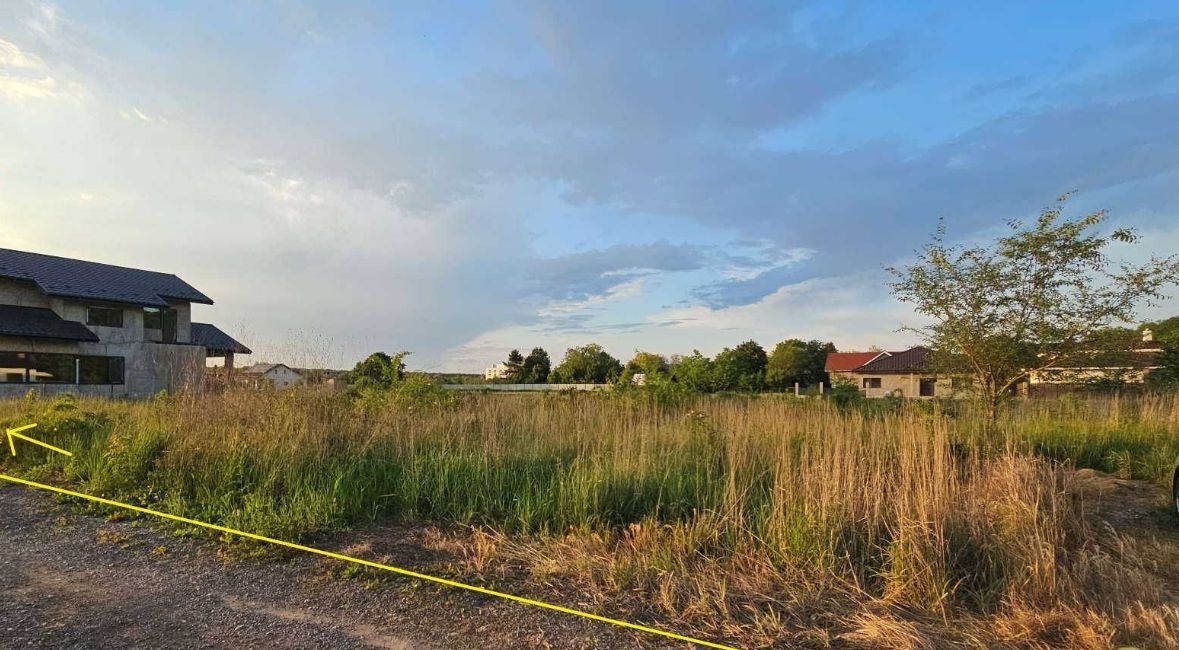 Snagov,  teren, intravilan de 630mp, cu front 20m - Poză 1