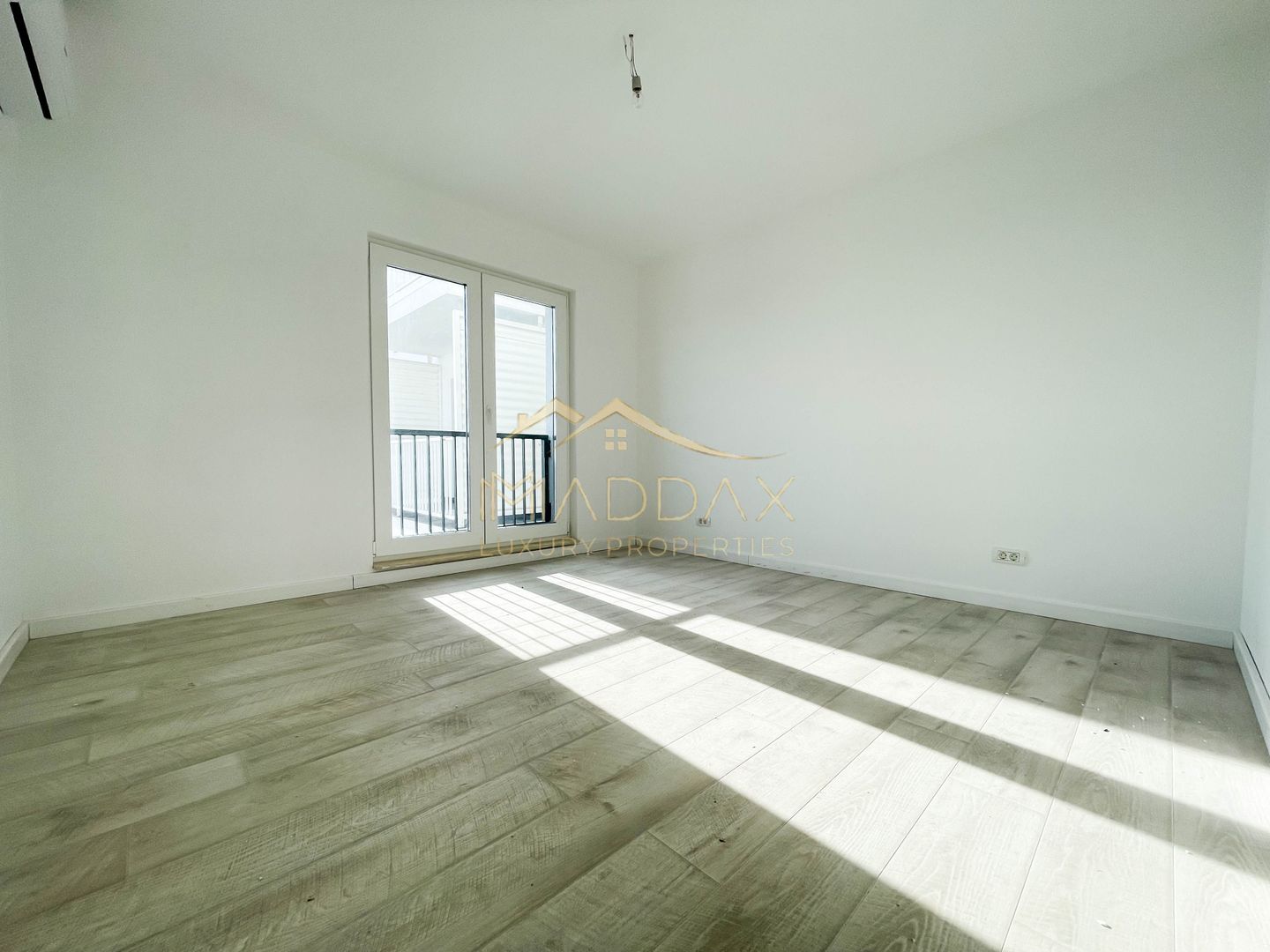 Apartament 2 camere_LUX_107.4 mp**Terasa de 45 mp//Mogosoaia - Poză 13