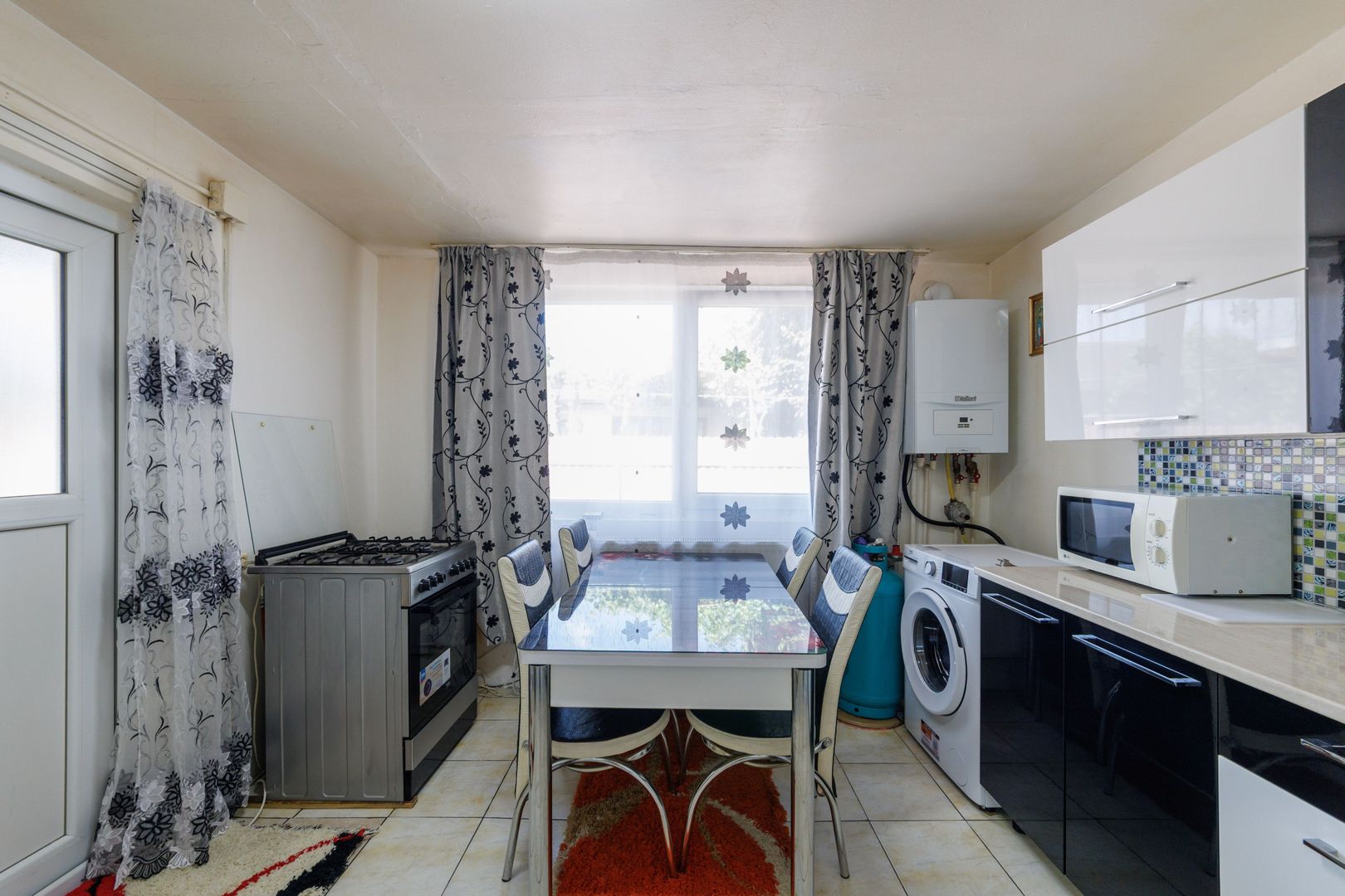 Casa la pret de garsoniera | Zona Lunca Argesului – Scenic, Pitesti - Poză 8