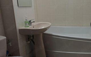 De închiriat apartament 2 camere decomandat | Micro 20 | 350 EURO/LUNA - Poză 3