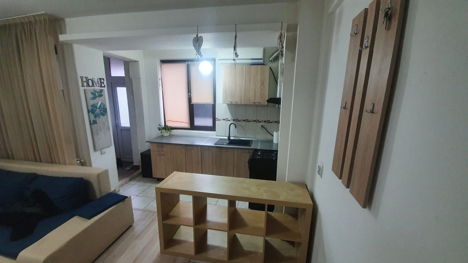 Apartament de vânzare, complet mobilat - Poză 2