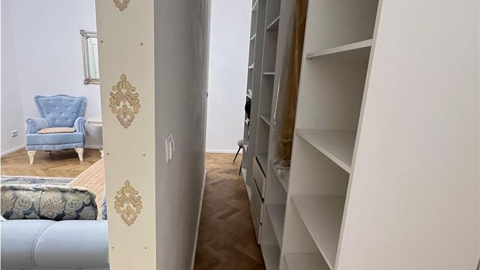 3 camere deosebit amenajat LUX  boxa curte acces auto - Poză 17