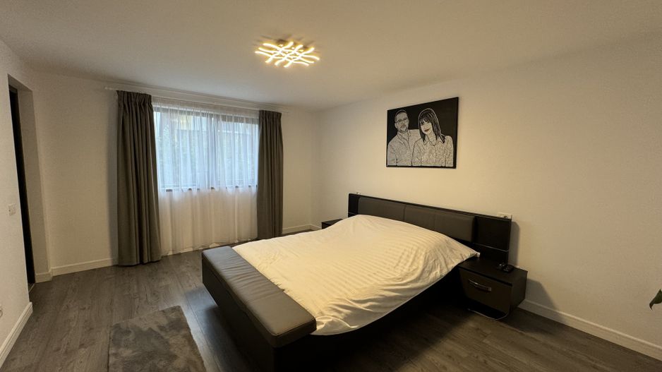 Casă Spațioasă de Vânzare în Ghimbav | Două Apartamente | Teren 579 mp - Poză 7