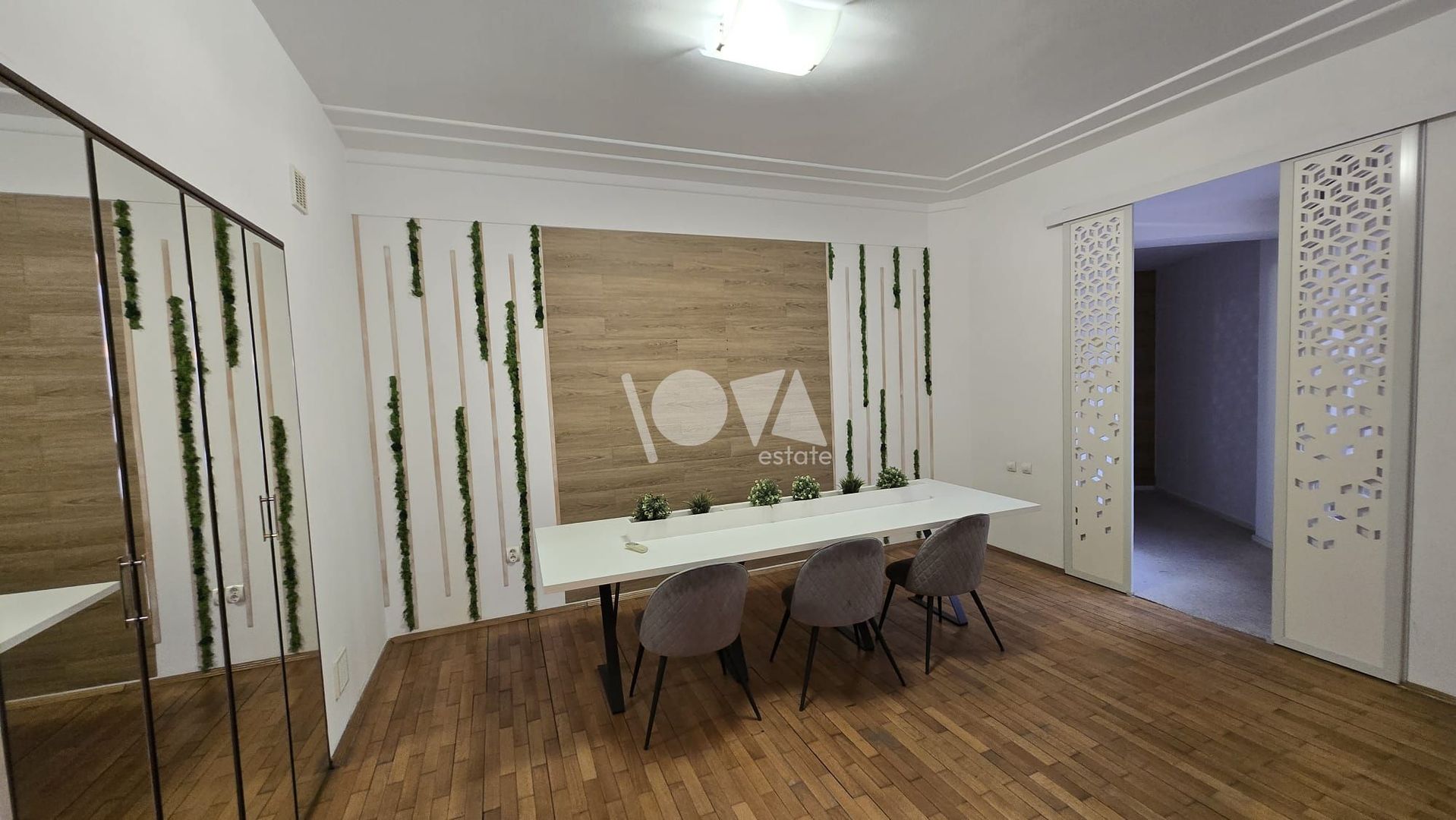 De închiriat: vilă interbelică - stradal - Berzei-190 mp utili - Curte - Poză 5