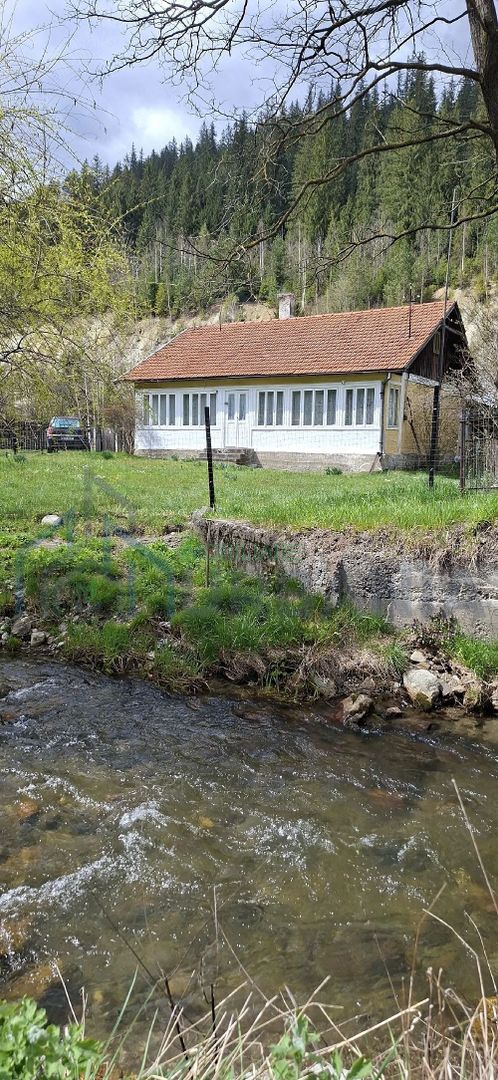 Casă cu teren în Pojorata, Suceava - Poză 3