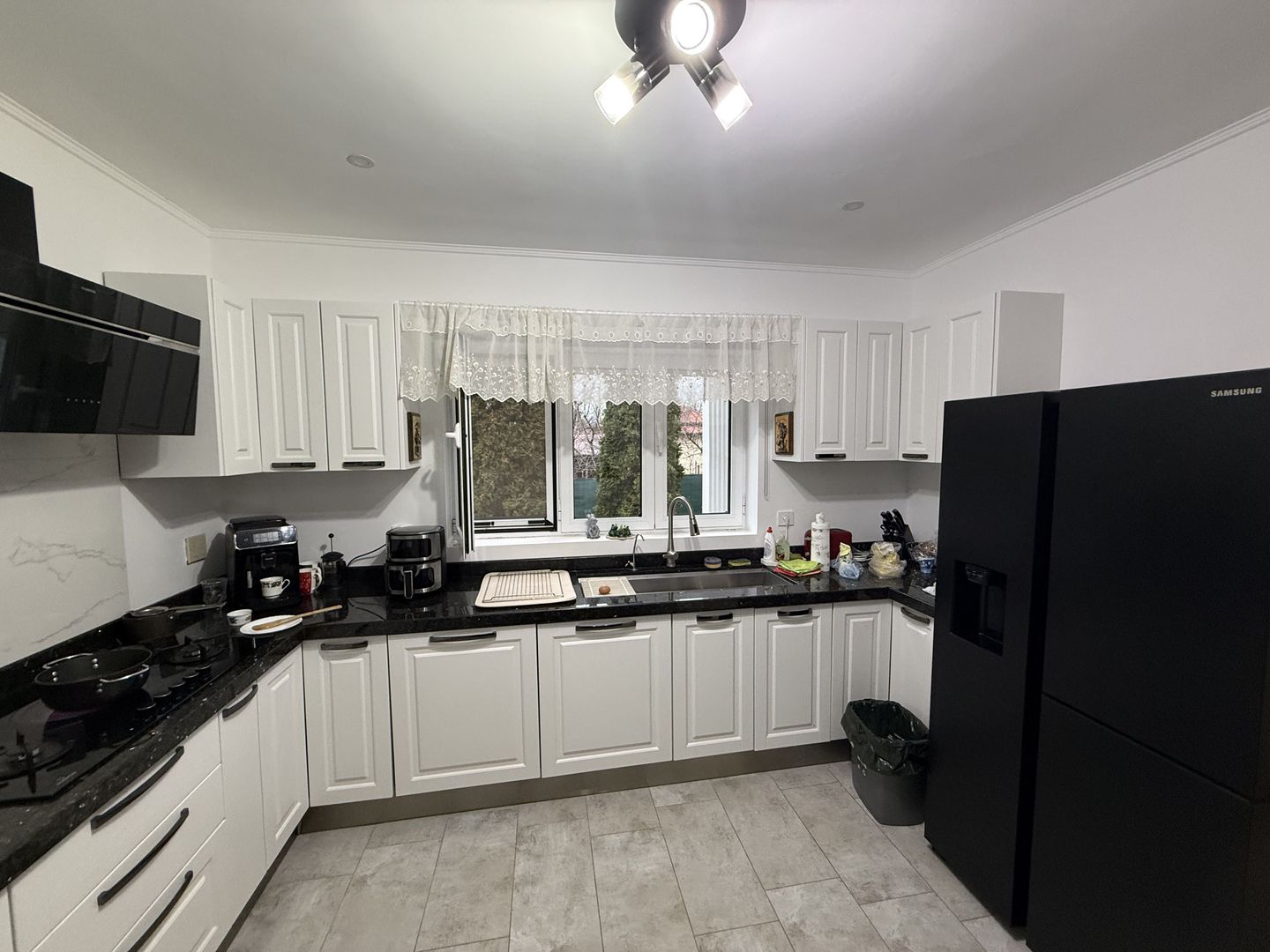 Vila în stil American - Total independentă energetic, garaj + terasă! - Poză 8