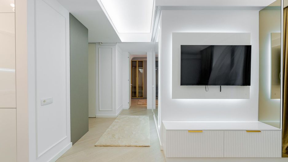 INCHIRIERE APARTAMENT 3 CAMERE CORTINA NORTH PARCARE INCLUSA - Poză 3