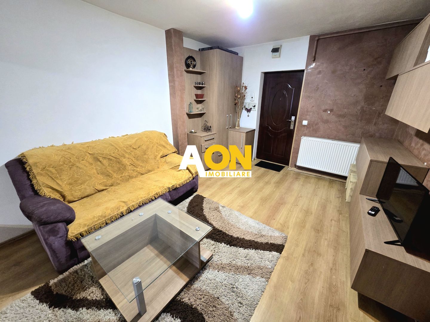 Apartament cu 2 Camere, Etaj 1, Zona Cetate - Poză 2