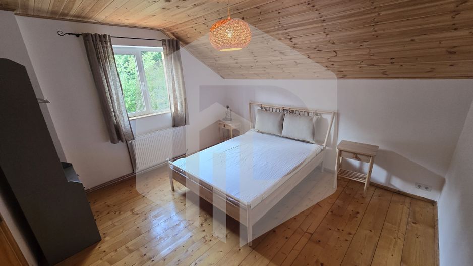 Casa individuala 4 camere teren 3825 mp Cisnadioara - Poză 12