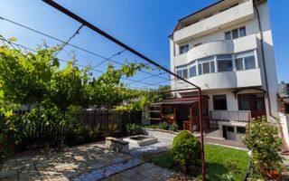 Vila S+P+2E+ M, garaj si spatiu comercial, Km4-5 - Poză 4