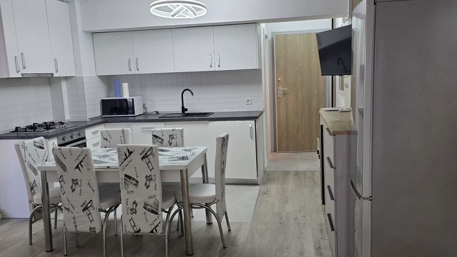 AP. 2 CAMERE- AVRIG PARK, PARCARE SUBTERANA, CENTRALA PROPRIE, MODERN - Poză 3