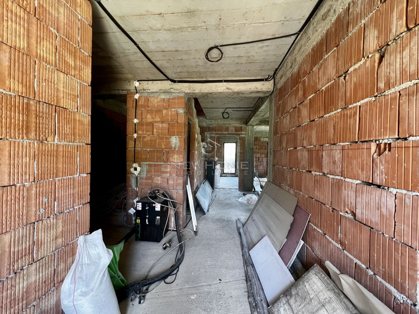 Casa indviduala cu teren generos,  COMISION % - Poză 4