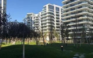 Studio premium, One Lake Club, vedere curet interioară, complex exclusivist - Poză 13