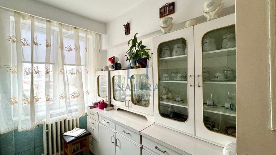 Apartament de vanzare Sasar 4 camere de vanzare — Sasar - Poză 1