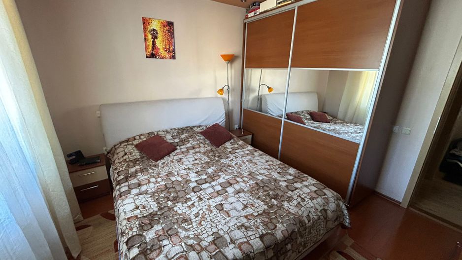 Apartament 3 camere, etaj 1 - zona Cetate - Poză 4