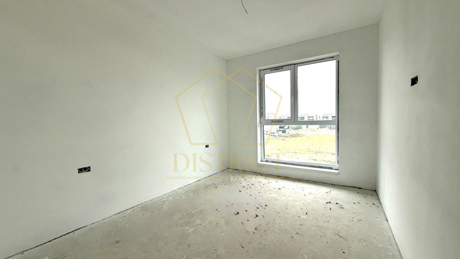 Duplex cu bucatarie inchisa si 4 camere | Sacalaz - Poză 3