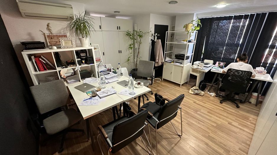 Spatiu în clădire de birouri - Poză 15