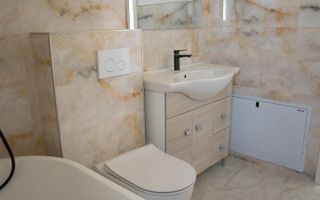 Casa Individuala Moderna cu 4 camere si 316 mp curte, in Cristian - Poză 10