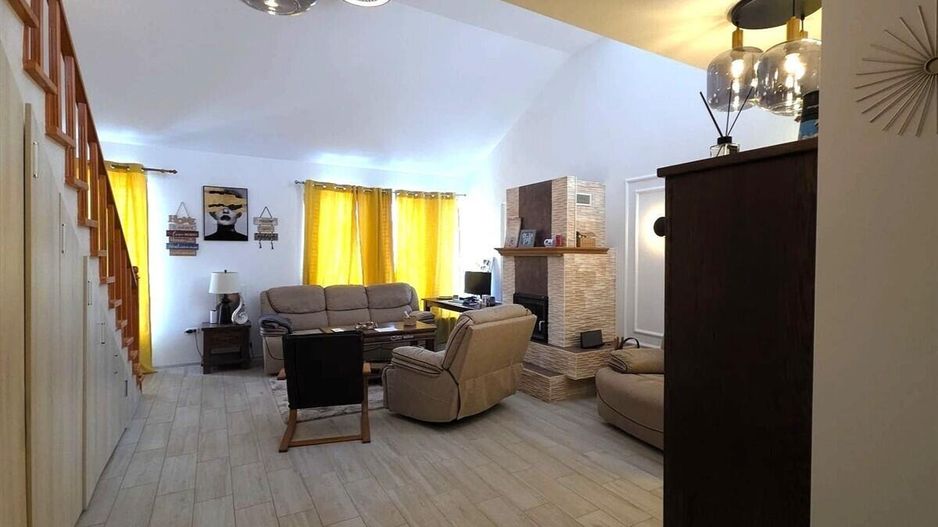 Cumpana - Del Sole, Str. Padova 4, vila P+M, teren pe colt de 397 mp! - Poză 9