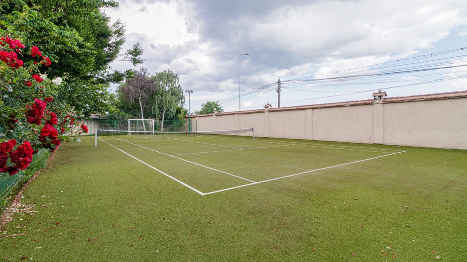 Resedinta premium| Teren de tenis | Piscină încălzită | Infrastructură completă! - Poză 3