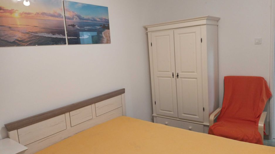 inchiriez doua camere Auchan Vitan - Poză 3