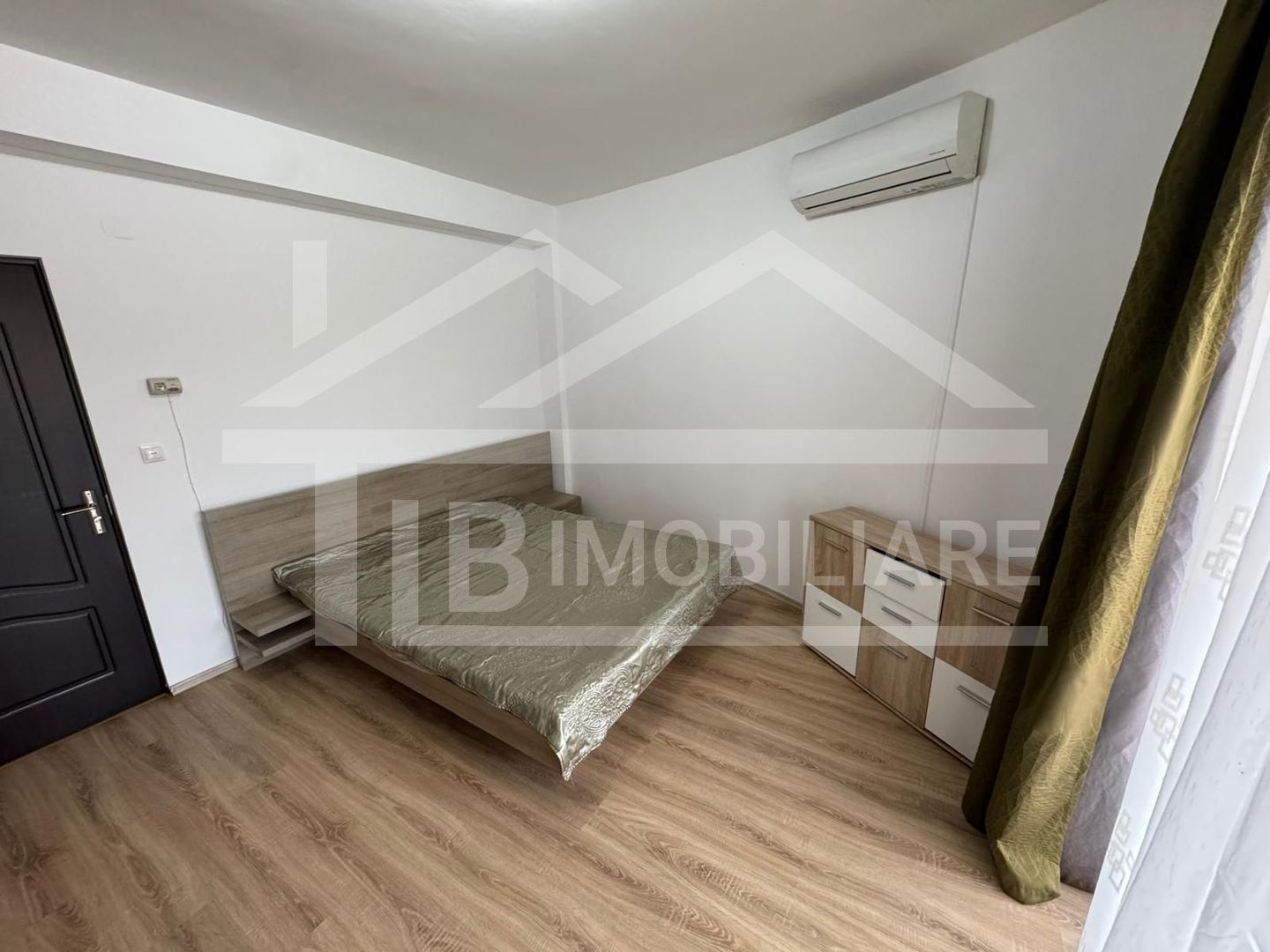 Apartament cu 2 camere, 65mp, terasa, parcare, Zona Centrala - Poză 4