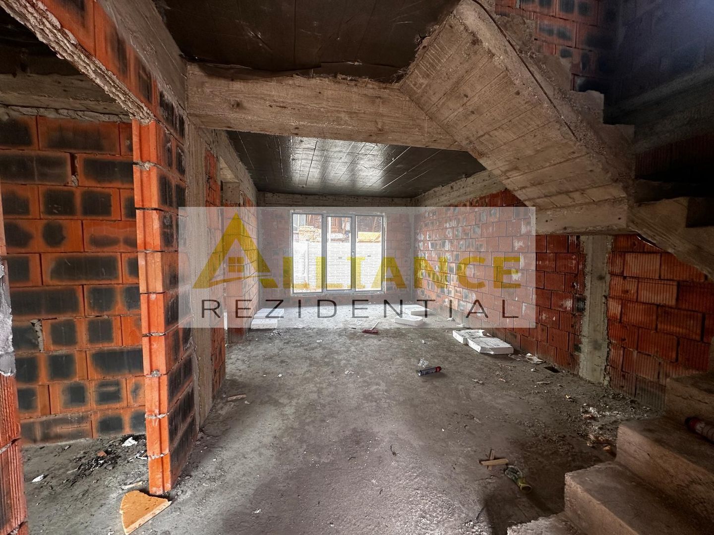 Vila individuala 5 camere ~ 3 bai ~  Teren 300 mp - Poză 6
