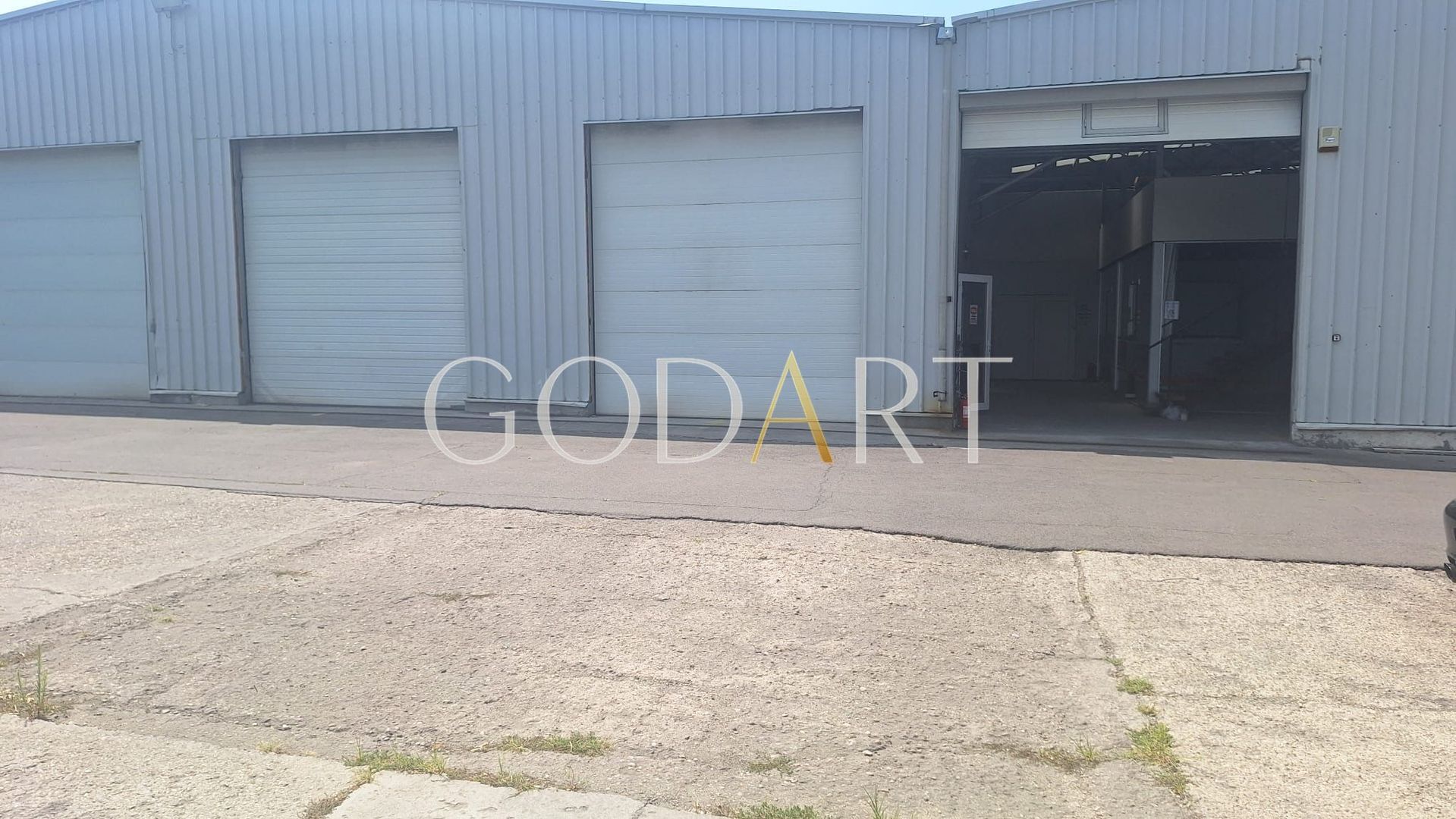 Proprietate Industrială de Vânzare | Poziție Premium - Poză 1