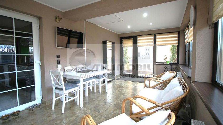 MIROSLAVA CASA EXCLUSIVISTA LA CHEIE LUX STIL MEDITERANEAN MOBILATA - Poză 6