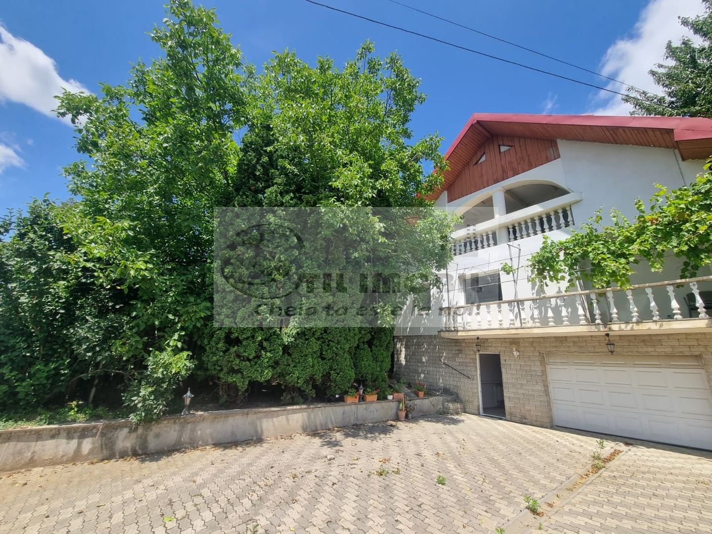 Casă pe trei niveluri, 264 mp utili + Foisor ,teren 2400 mp. - Poză 1