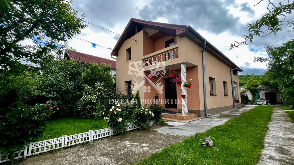 Casa individuala 120 mp, teren 966 mp, zona Sannicoara - Poză 1