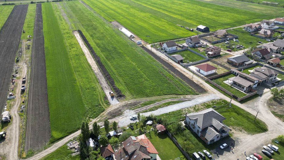 Loc de casa de 504 mp în Livada - Poză 5