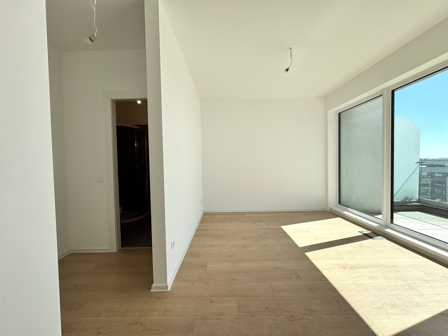 3 camere 75 mp SU + Balcon 8mp - Verdere curte interioară - Poză 1