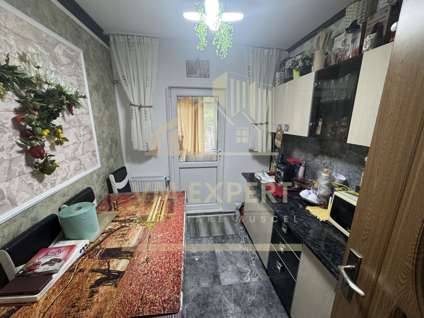 APARTAMENT 2 CAMERE PARTER CAMPULUNG GRUI - Poză 7