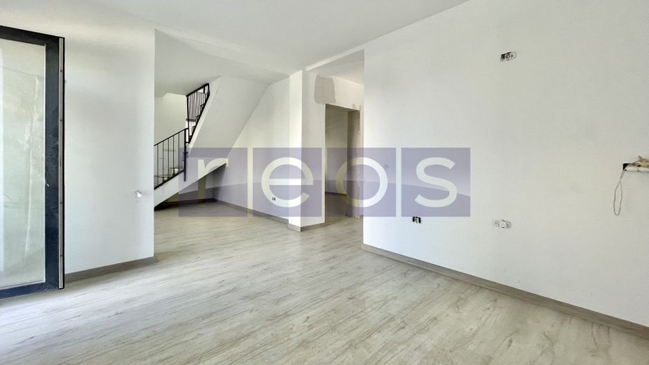 VANZARE VILA 5 CAMERE | DOMNESTI - Poză 3