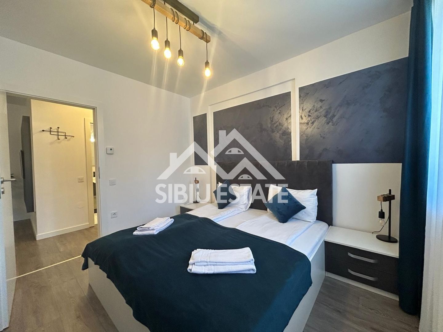 Apartament mobilat-utilat, cu 2 camere, balcon, parcare si boxa - Poză 2