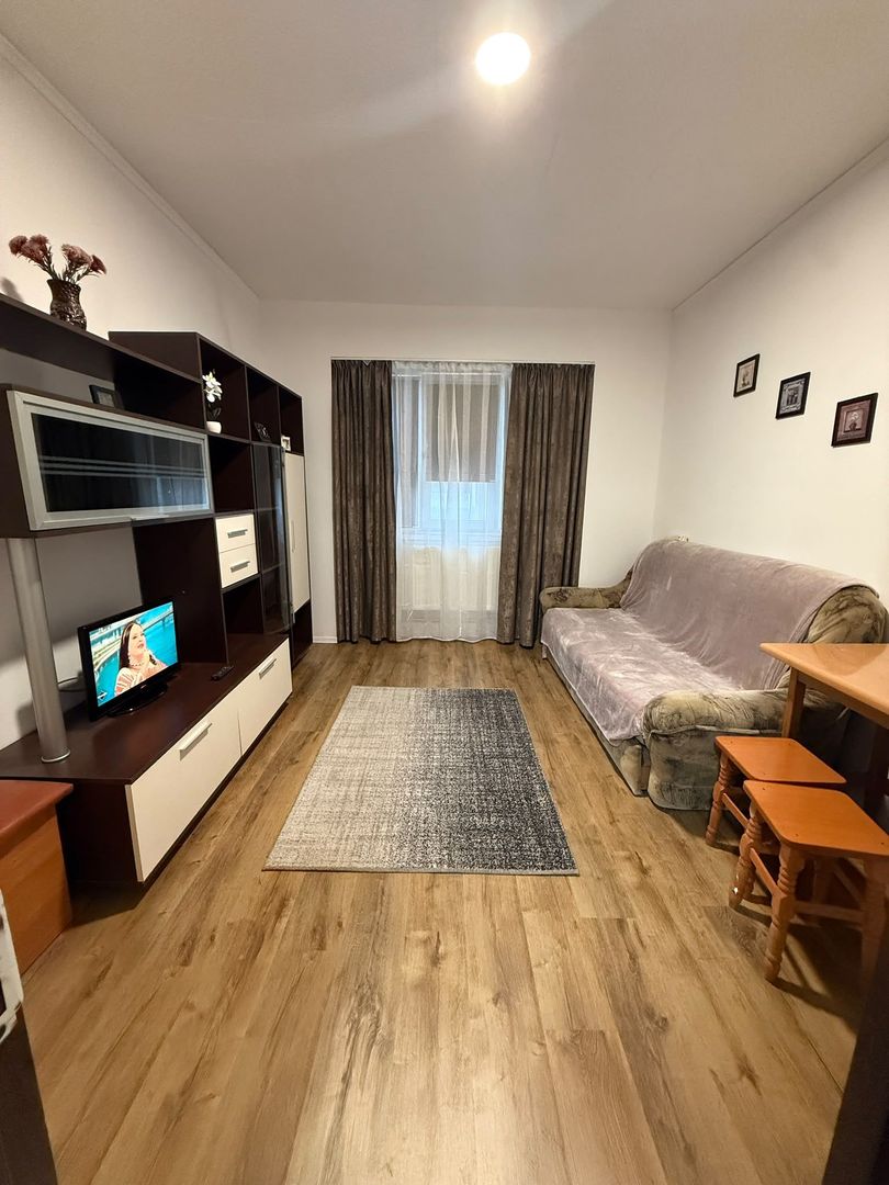 De vanzare garsoniera micro 40, et. 3/3, 27.000 euro - Poză 1