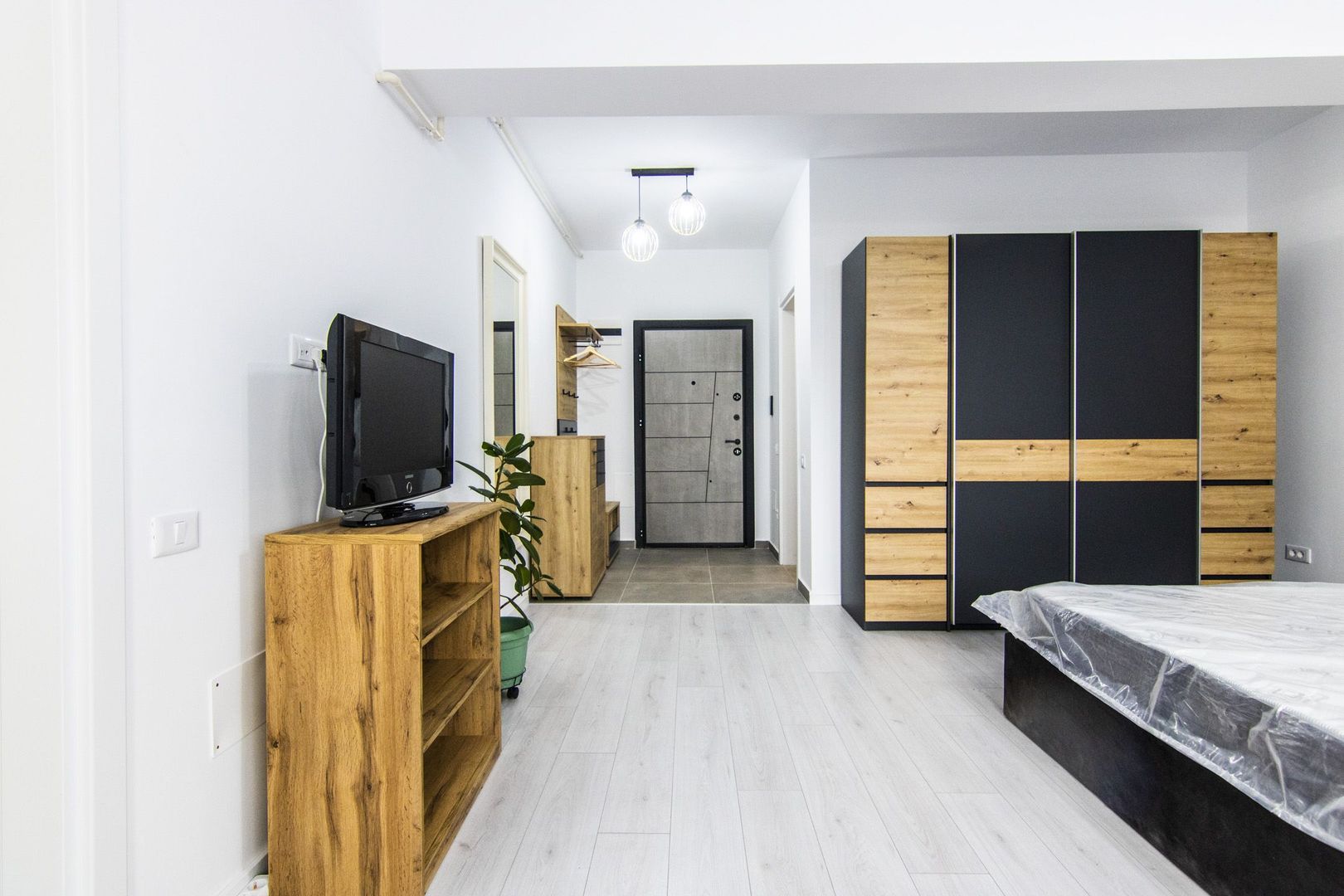 Garsoniera De Inchiriat | langa Metrou | Iuliu Maniu | Mobilata si Utilata - Poză 7