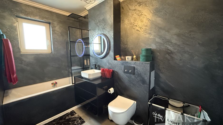 Apartament spatios cu 3 camere in Floresti (Sub Cetate) - Poză 7