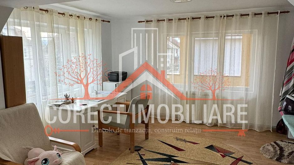 🏡 Casă spațioasă de vânzare - 210.000 € - Poză 10