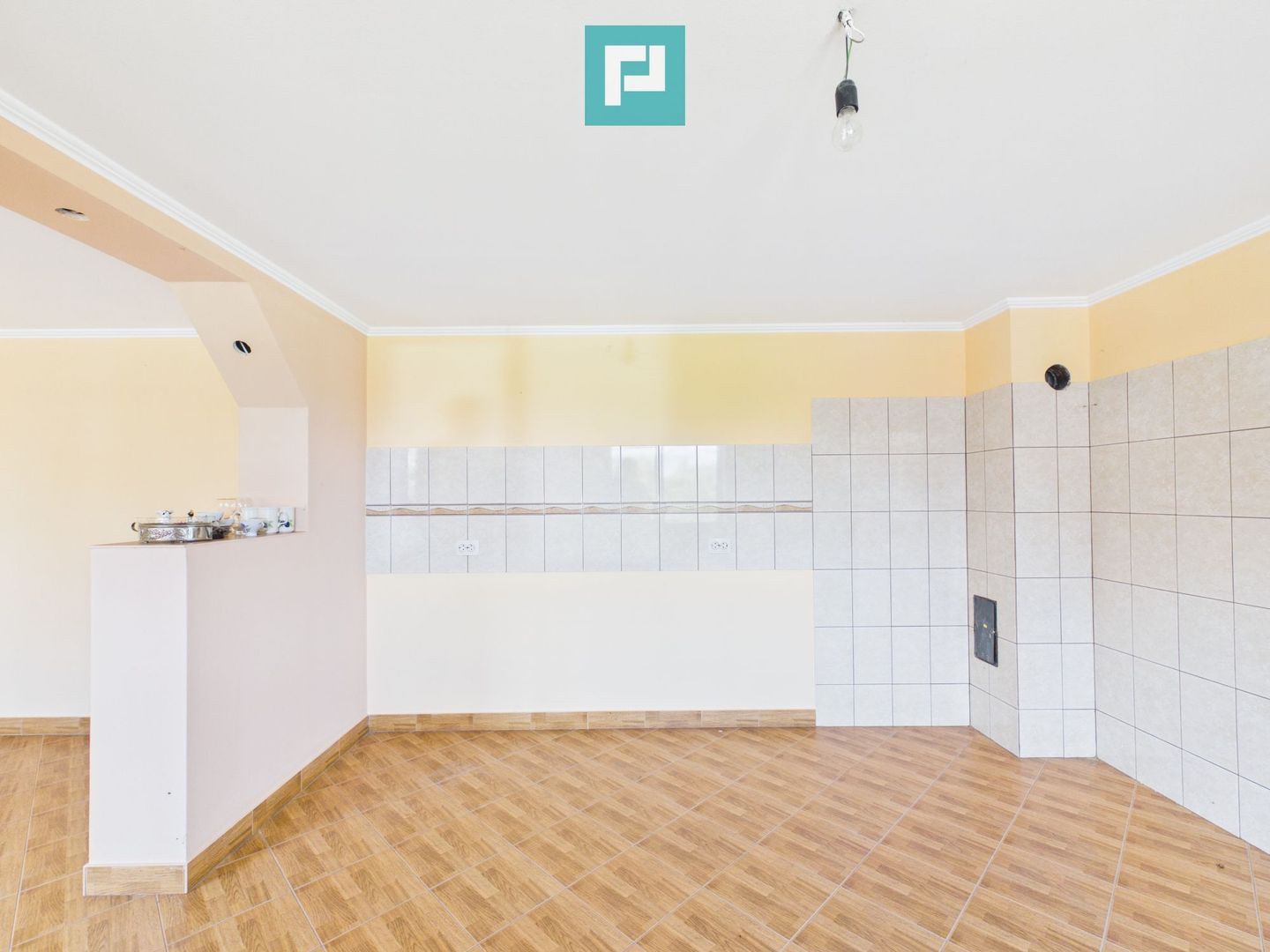 Casă semifinisată, cu 5 camere, în Bonțești Arad - Poză 4