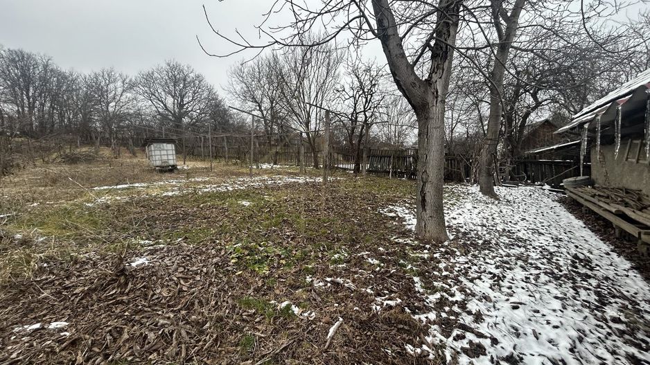 Casă bătrânească în Comuna Brătila - Poză 5