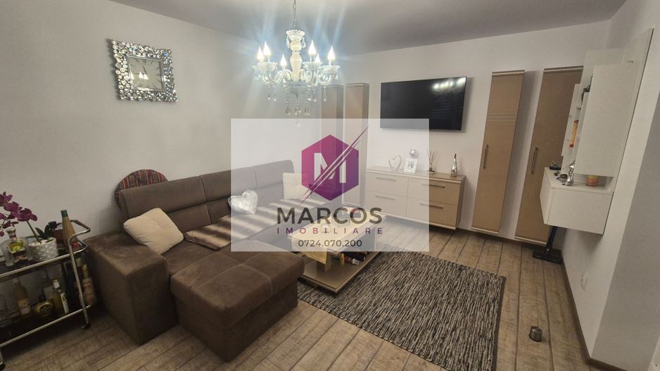 Vand apartament in centru - Poză 2