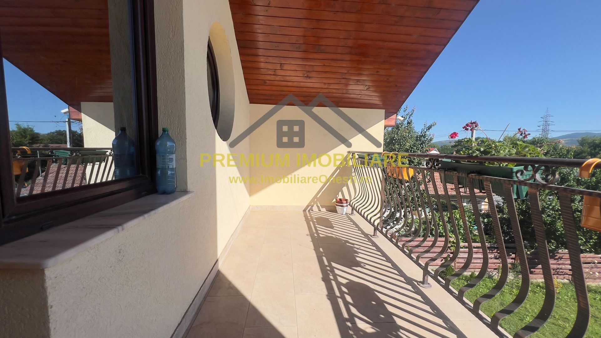 Vilă P+M cu teren de 4.200 mp + Garaj - Onești - Poză 26