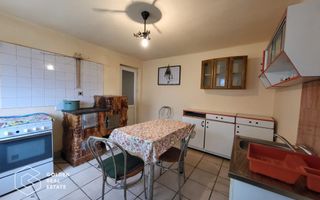 Casa cu 2 corpuri de cladire, oras Lipova - Poză 10